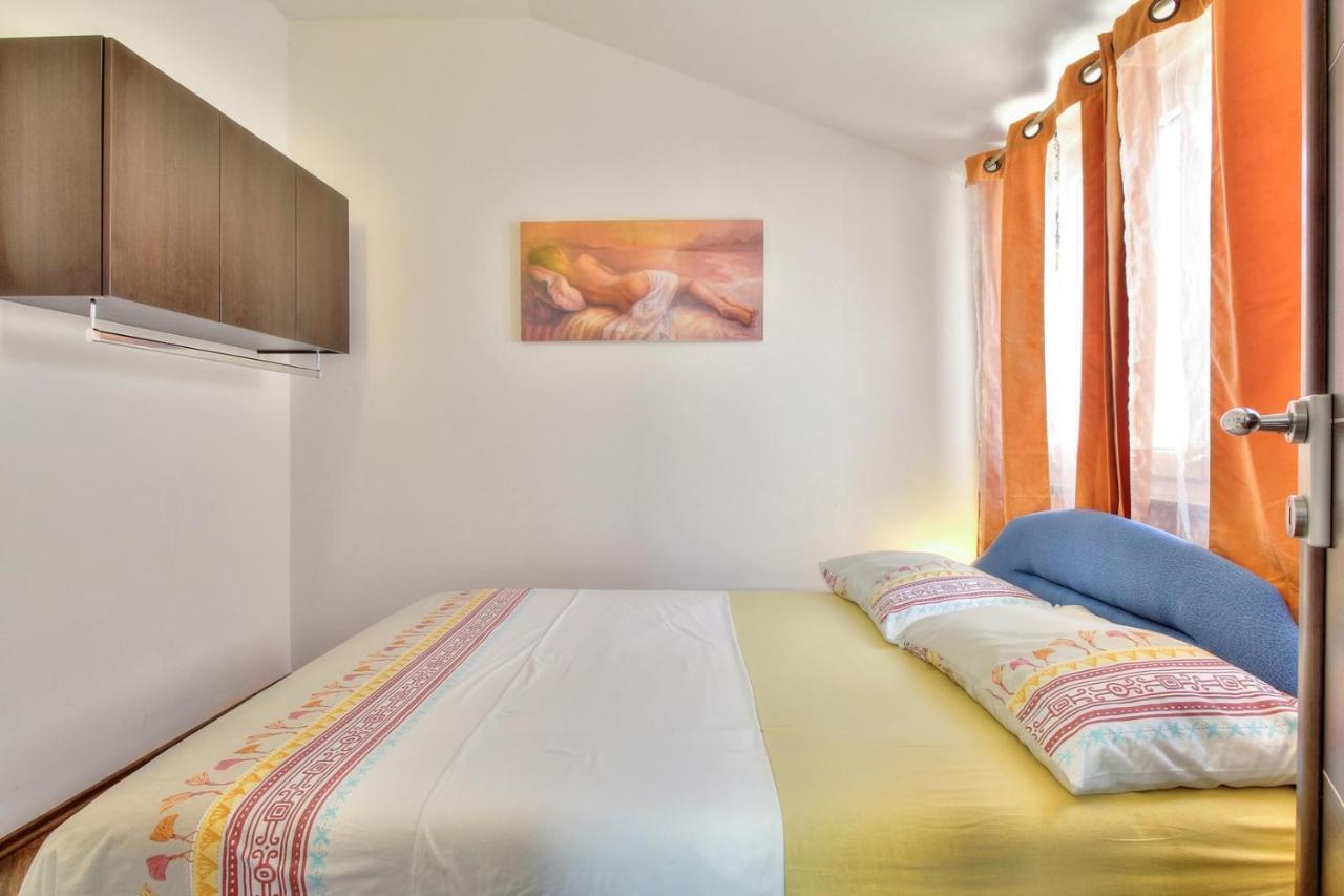 Apartments Suzy Umag Luaran gambar